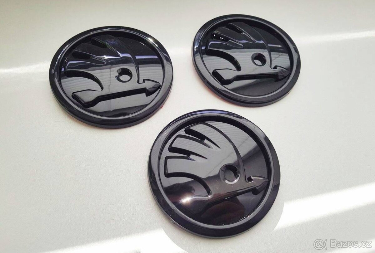 Skoda cerny znak cerne loga emblemy - 2