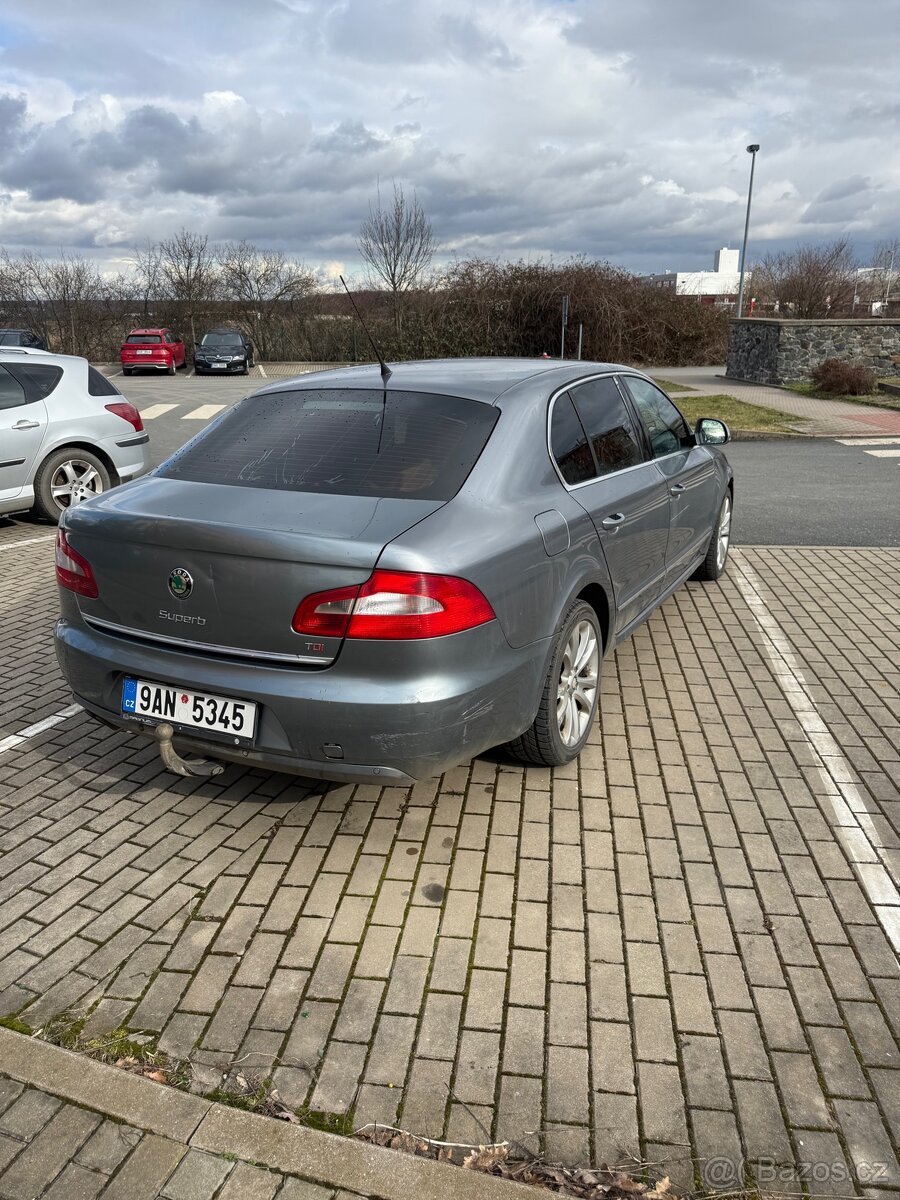 Škoda Superb - 2