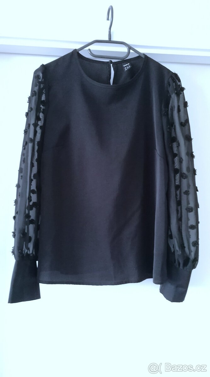 černá halenka s průsvitnými rukávy, vel. S/M - 2