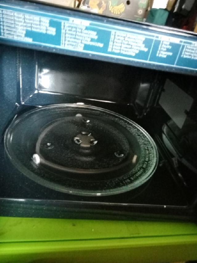 NOVÁ mikrovlnná trouba Samsung, černá, 23 l - 2