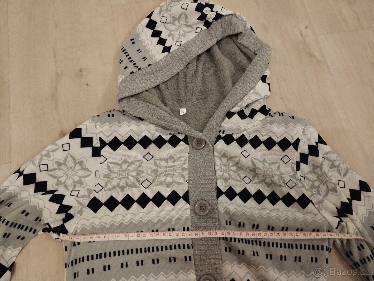 NOVÝ zateplený dámský svetr na drobnou postavu - 2