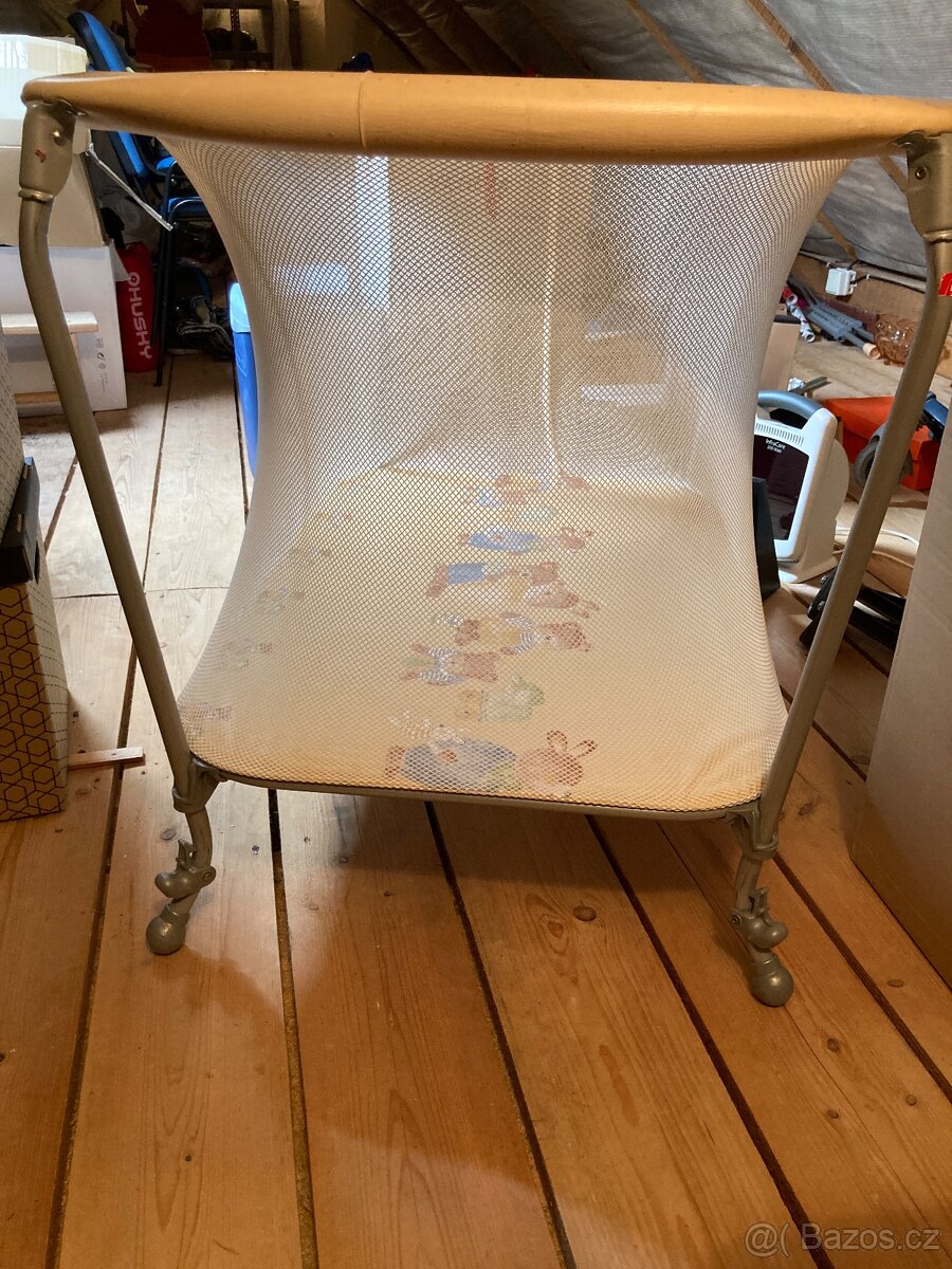 Postýlka/síťka pro dite - 2