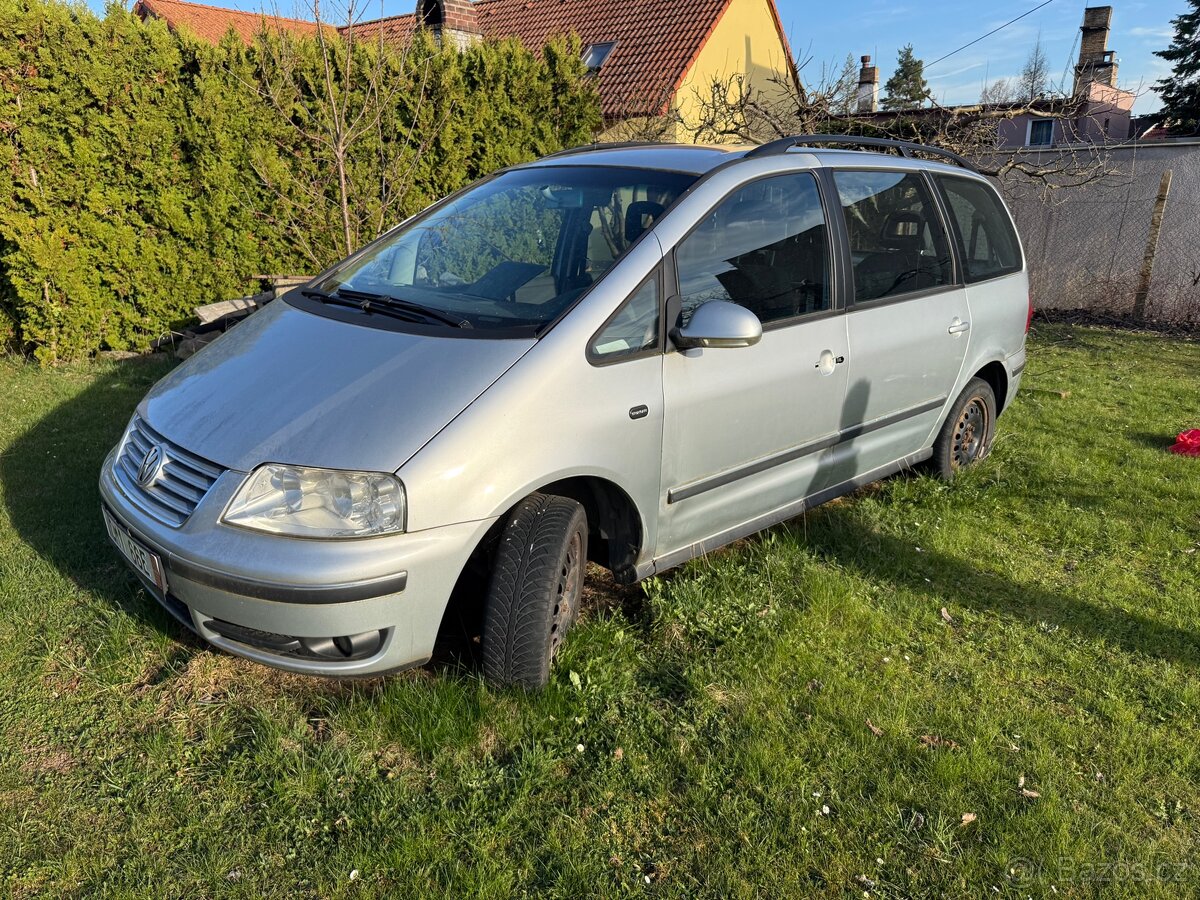 Volkswagen sharan 1,9 96kw - 2