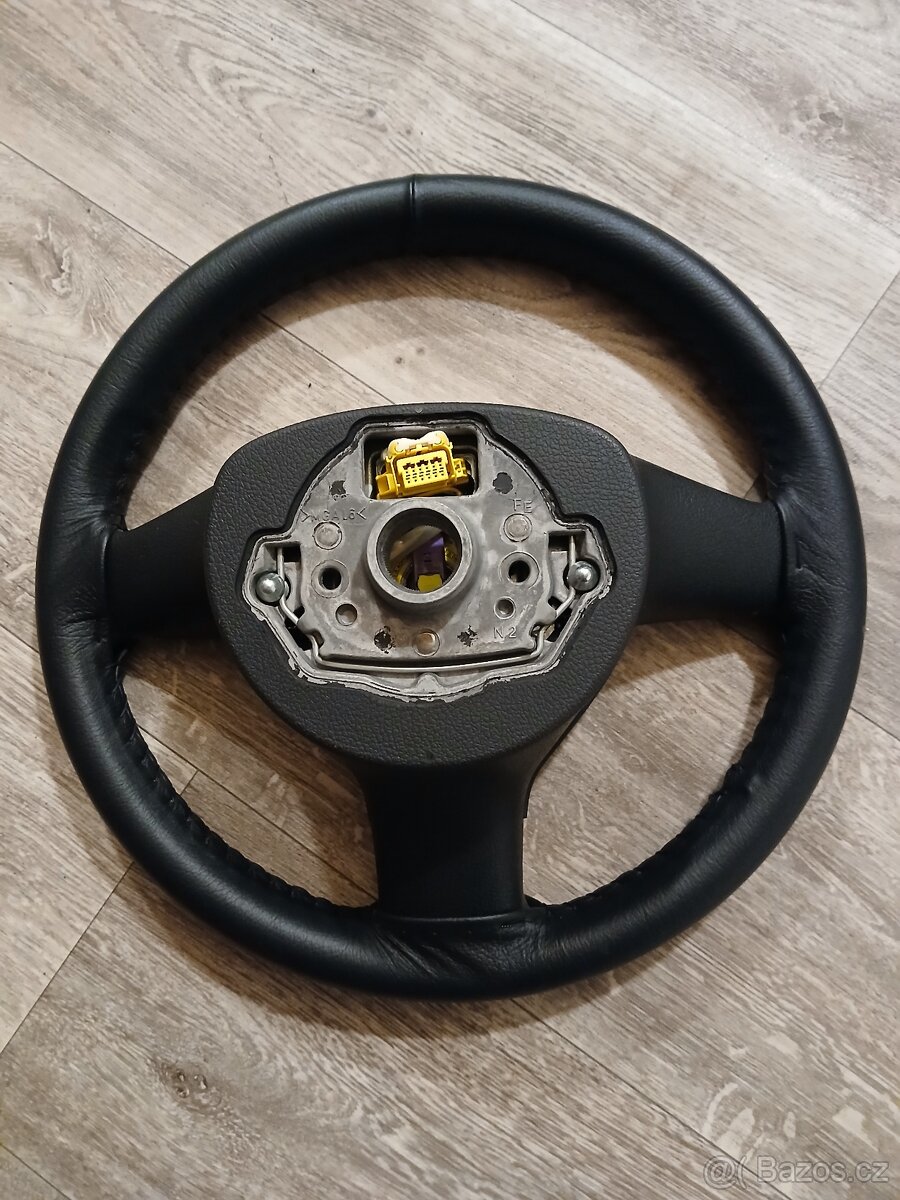 volant VW Touran s airbagem - 2