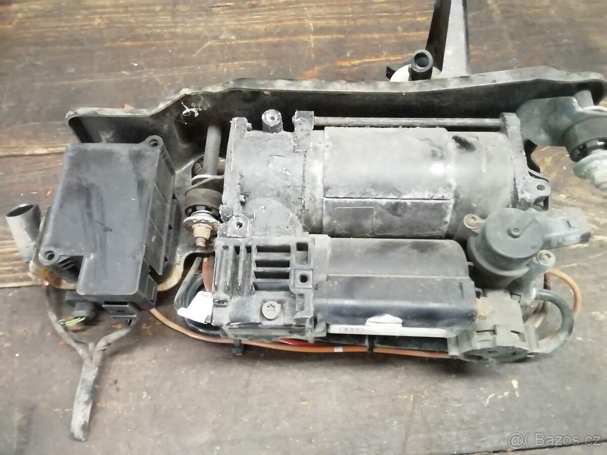 Audi A6 C6 kompresor podvozku 4F0616005B - 2