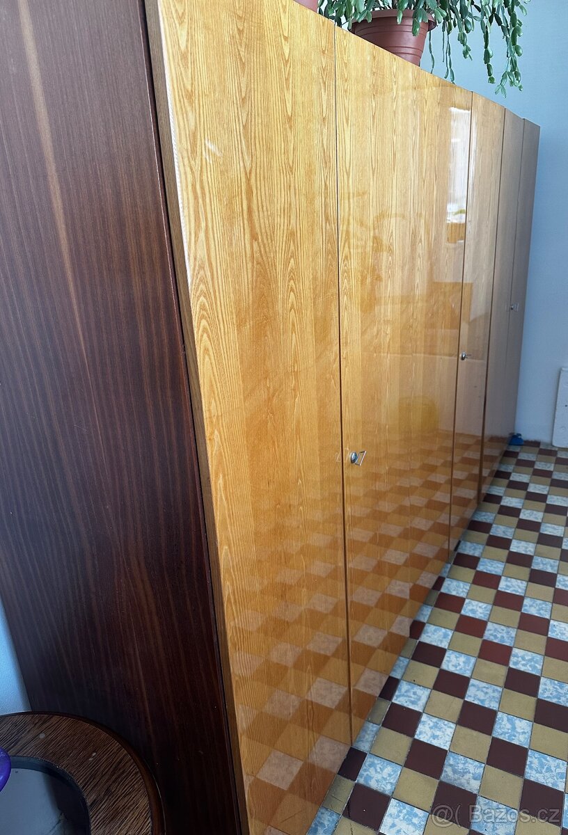 Šatní skříně 3 ks - 2