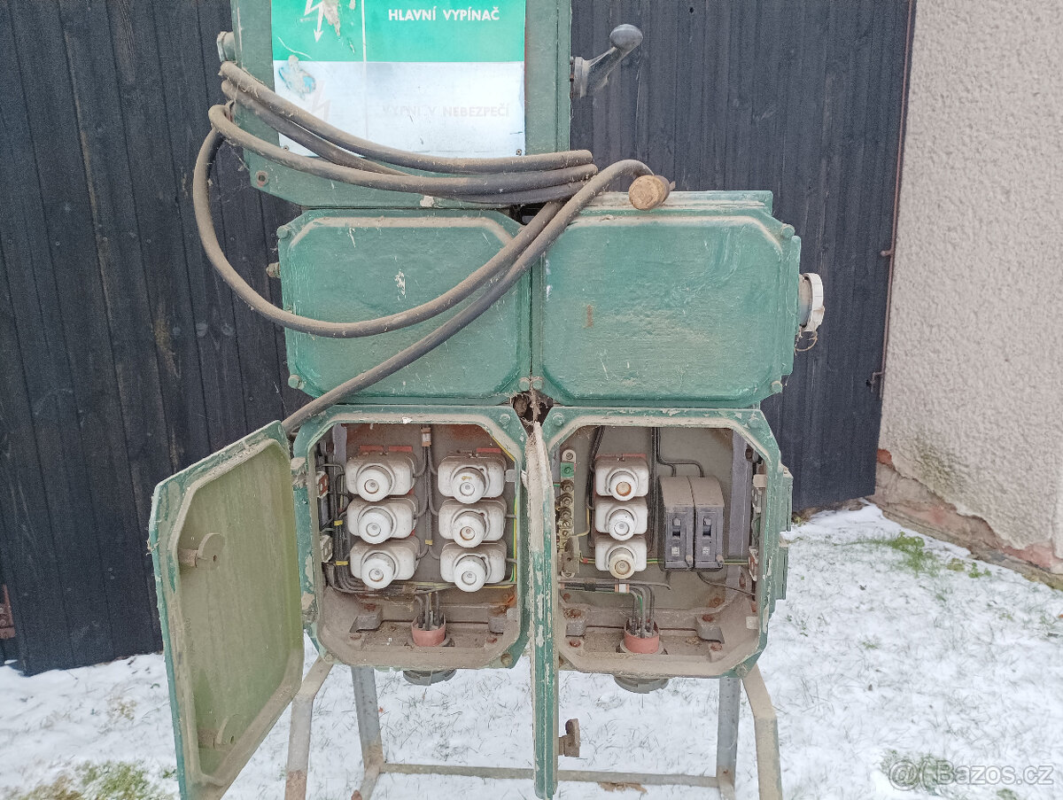 Stavební rozvaděč ( antoníček ). - 2