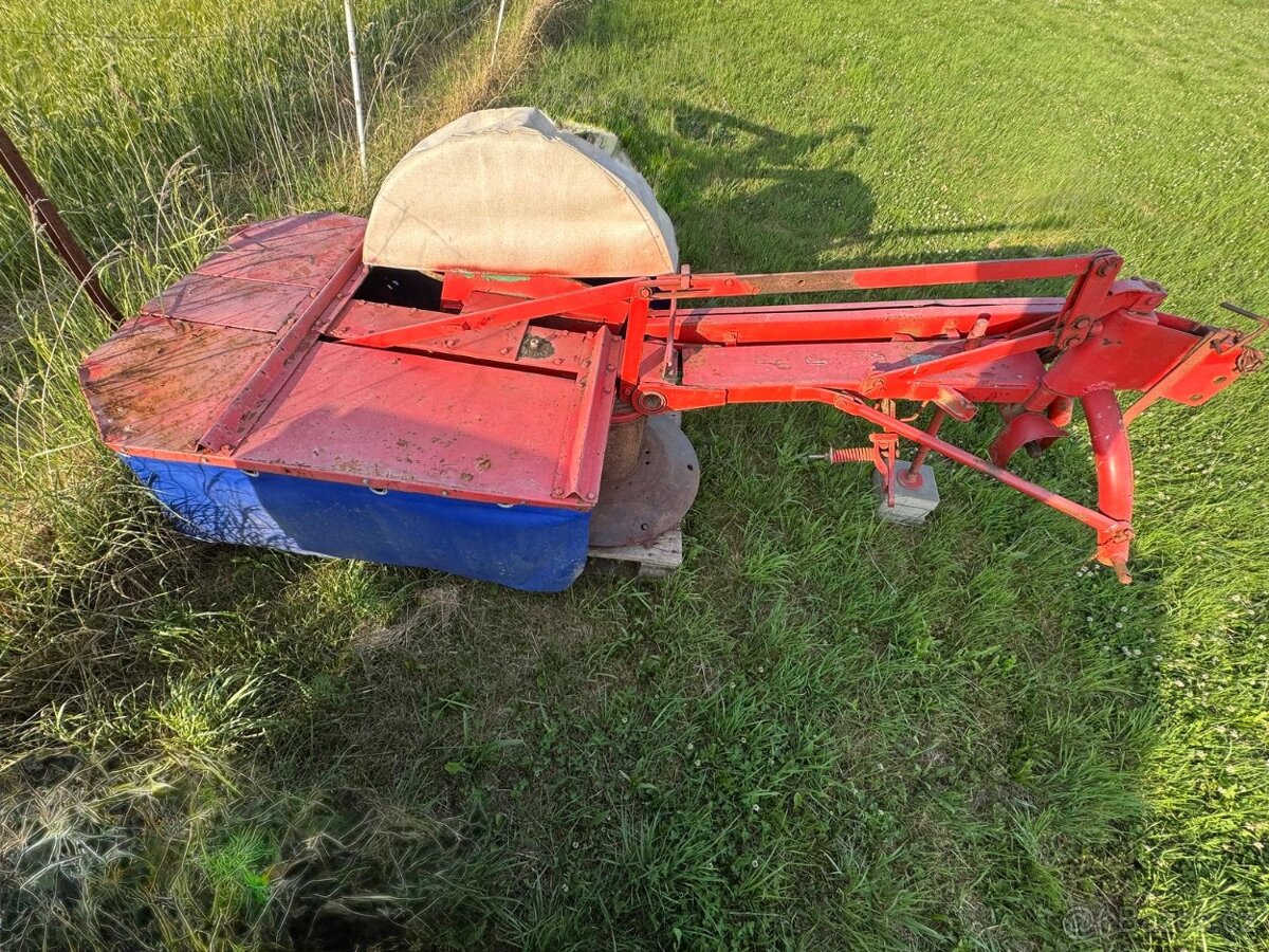 Rotační sekačka a obraceč na seno - 2