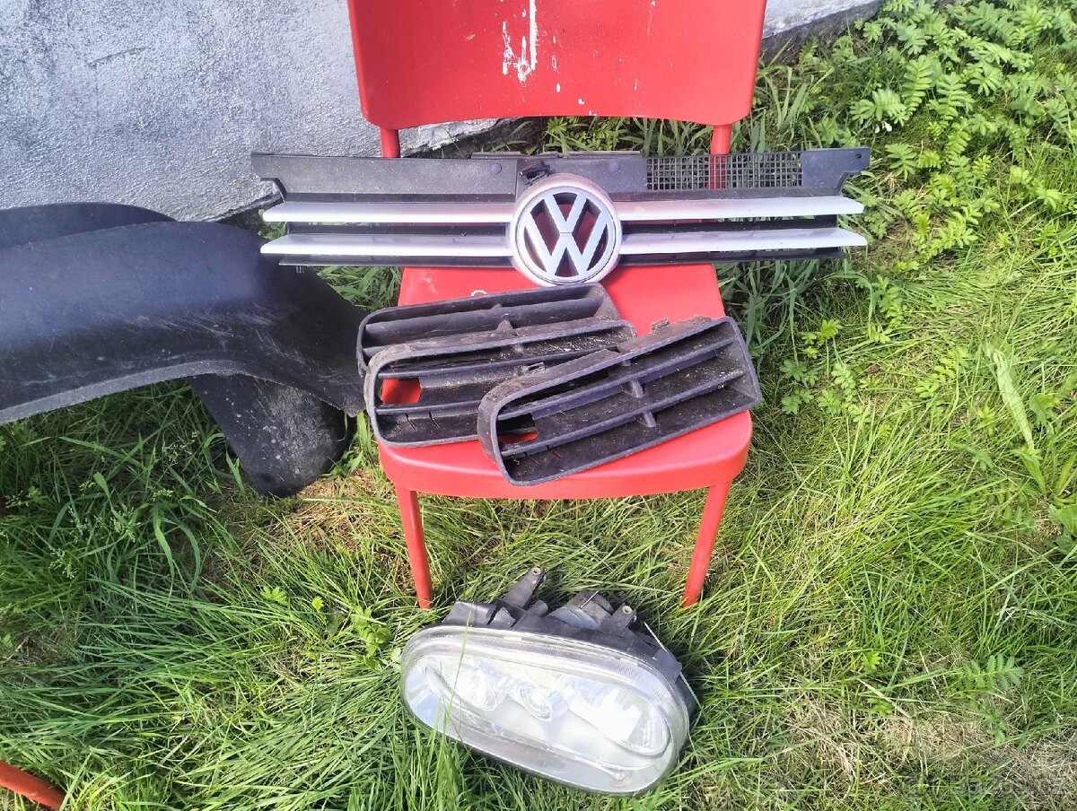 VW Golf IV - 2