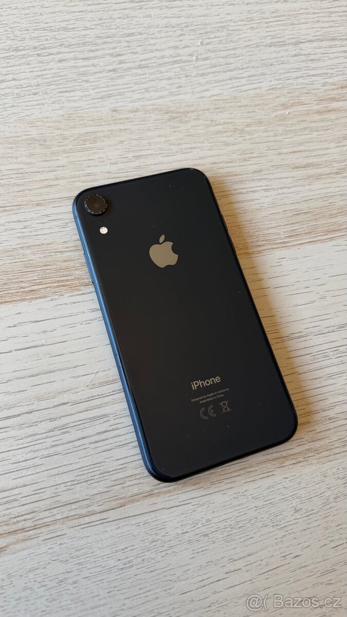 Apple iPhone XR 64GB Černý - 2