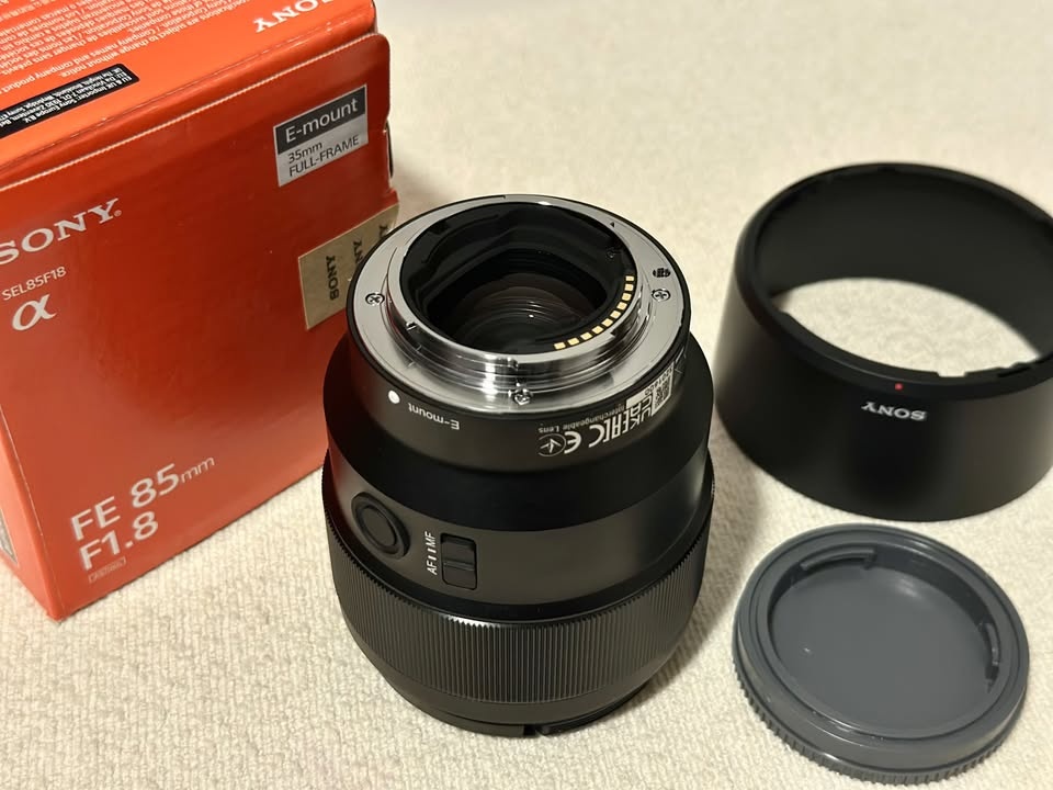 Sony FE 85mm f1.8 - 2