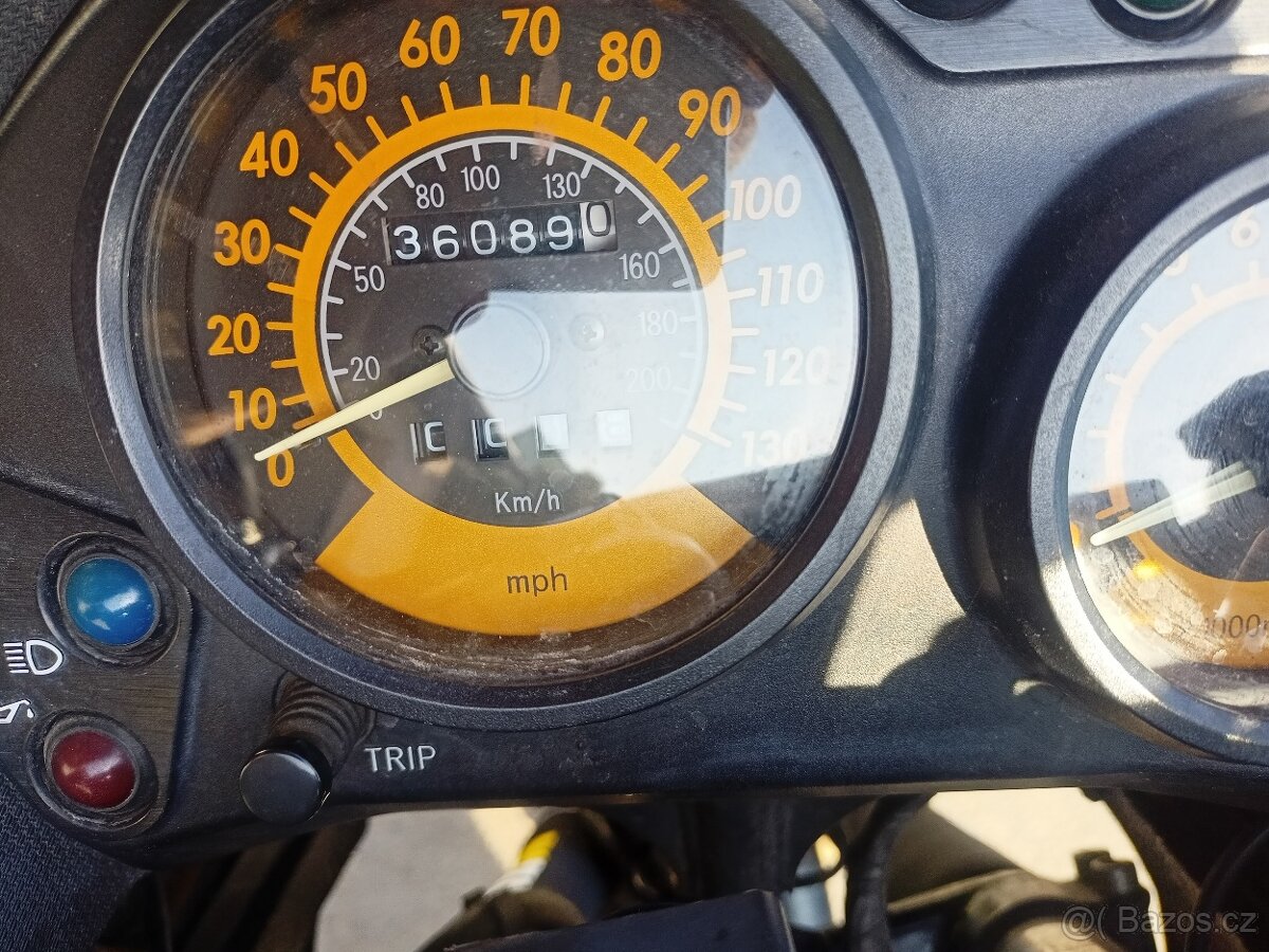 Kawasaki KLE 2005