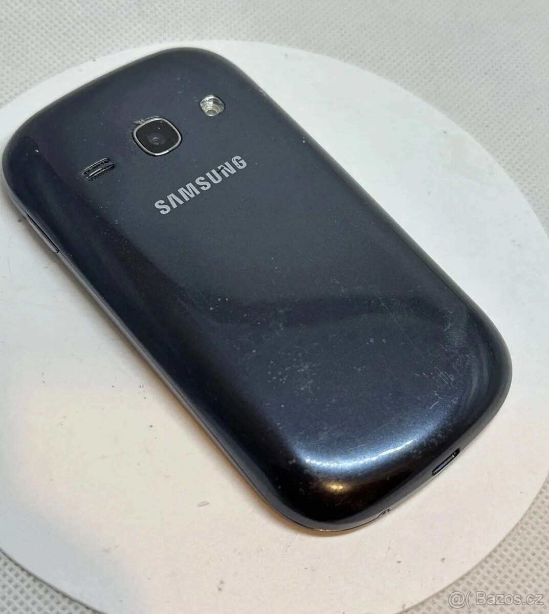 Samsung Galaxy Fame GT-S6810P - 2