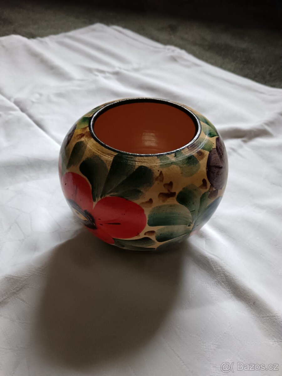 Prodám malou starožitnou vázičku - 2