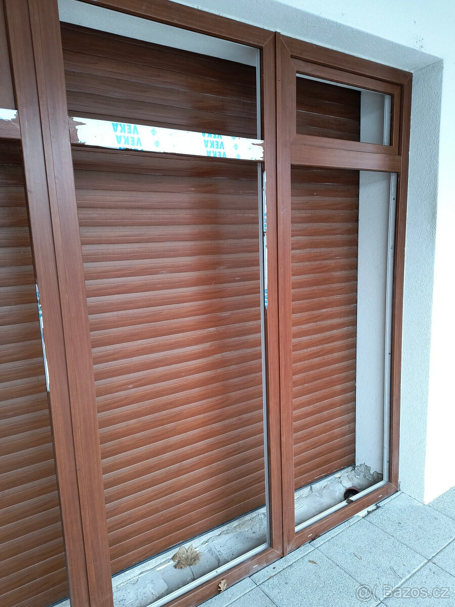 Pěkná garážová vrata š292 x v255 cm - 2