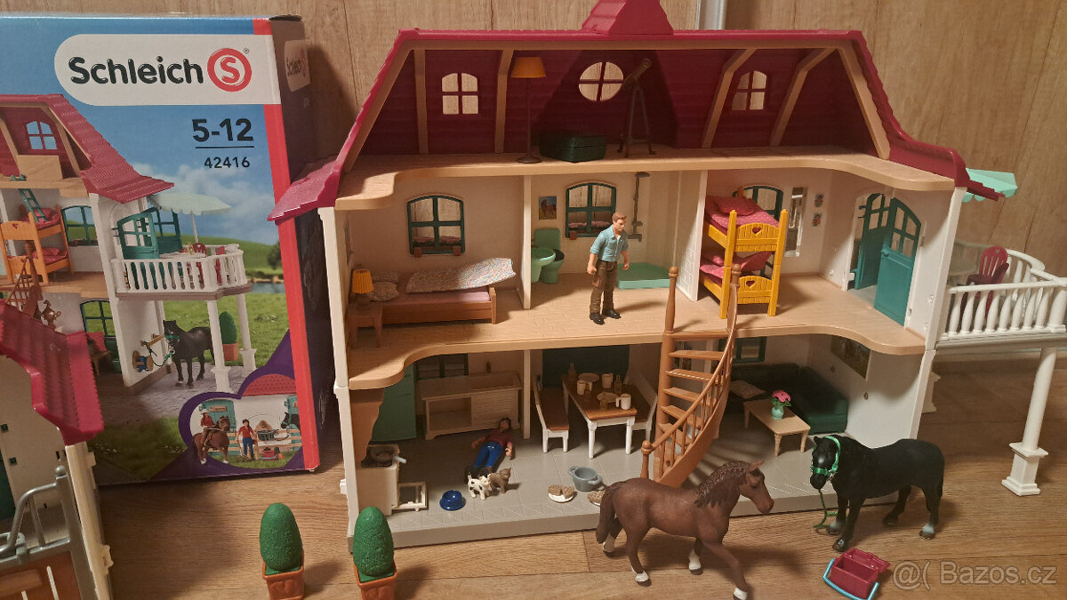 Schleich 42416 Velký koňský dvůr - 2
