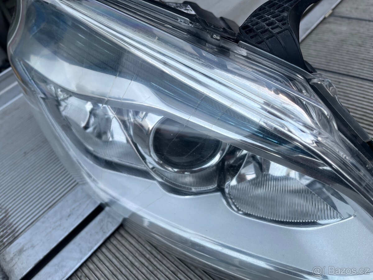 Přední světla Ford transit custom - 2