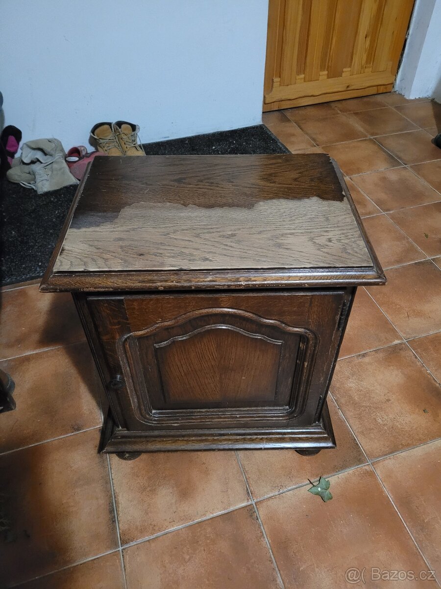 Noční stolek - 2