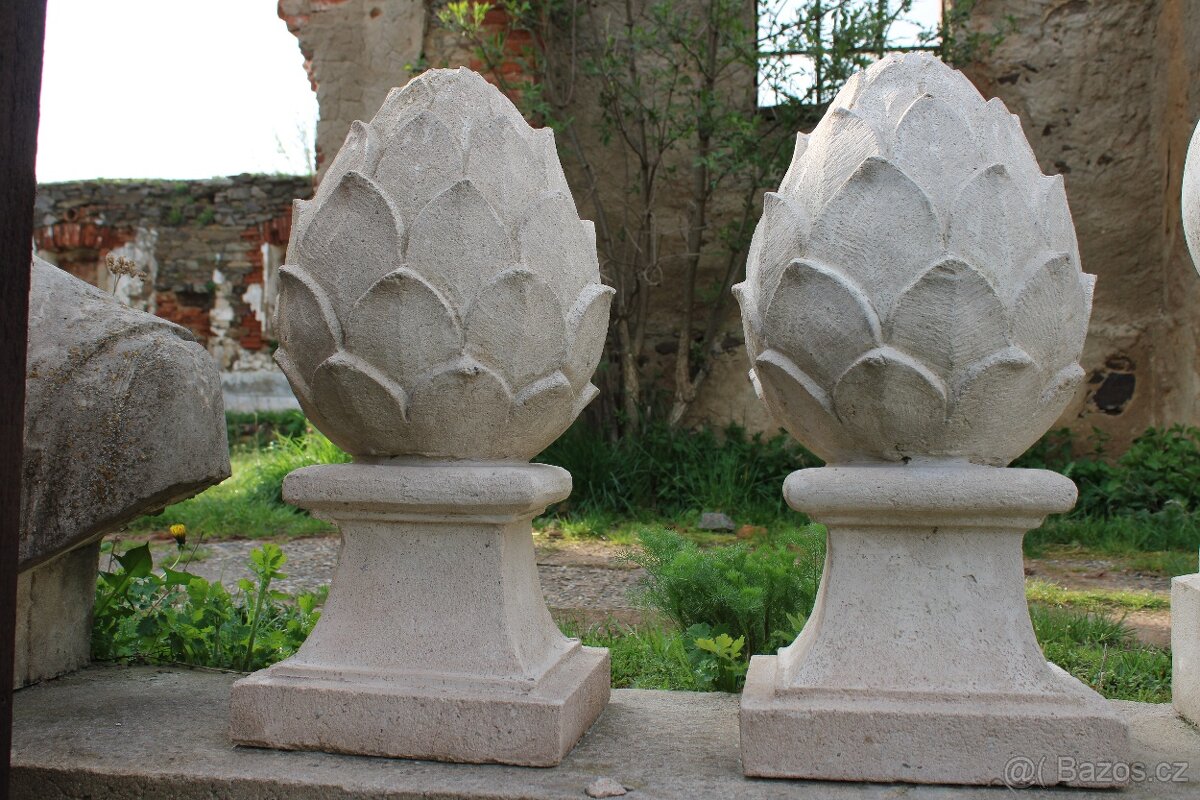 Dekorační prvky "šišky a koule" - 2