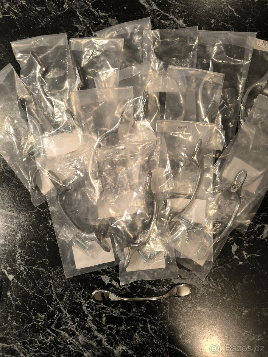 Nábytkové úchytky 76 mm - 2