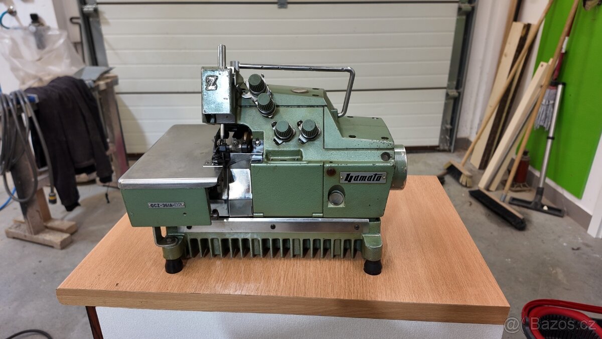 el. šicí stroj - 2