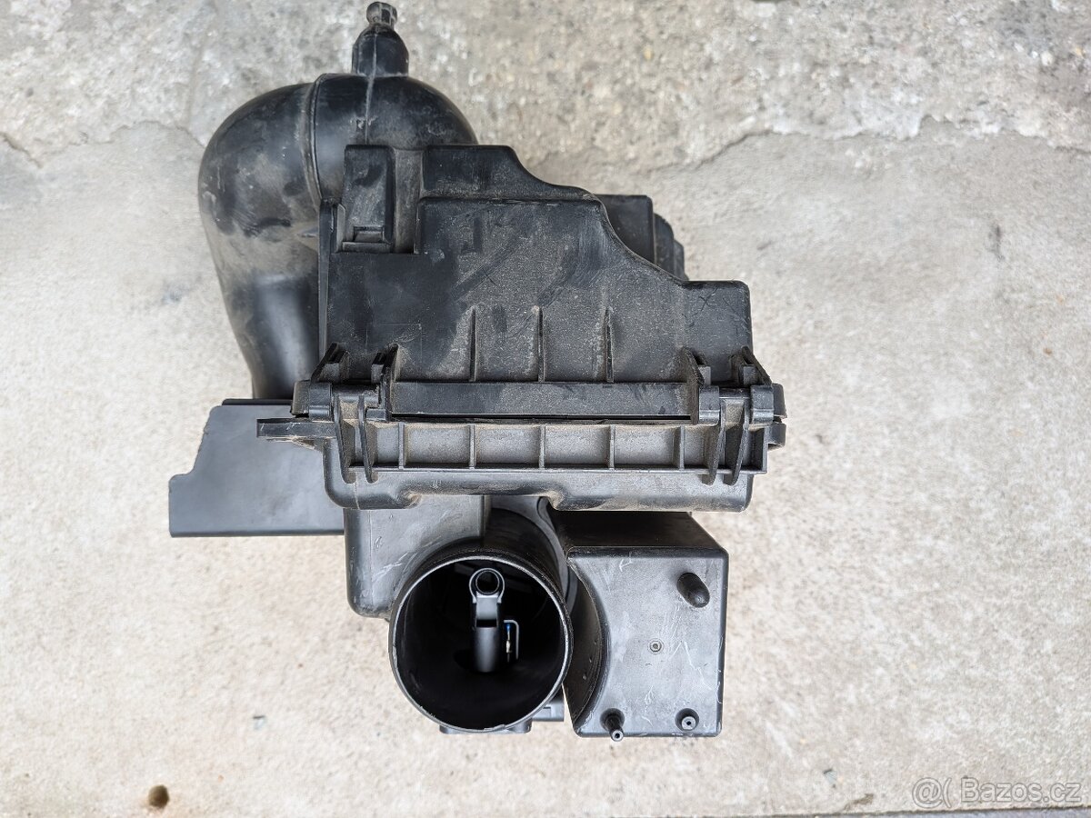 Air box Mazda+nový filtr - 2