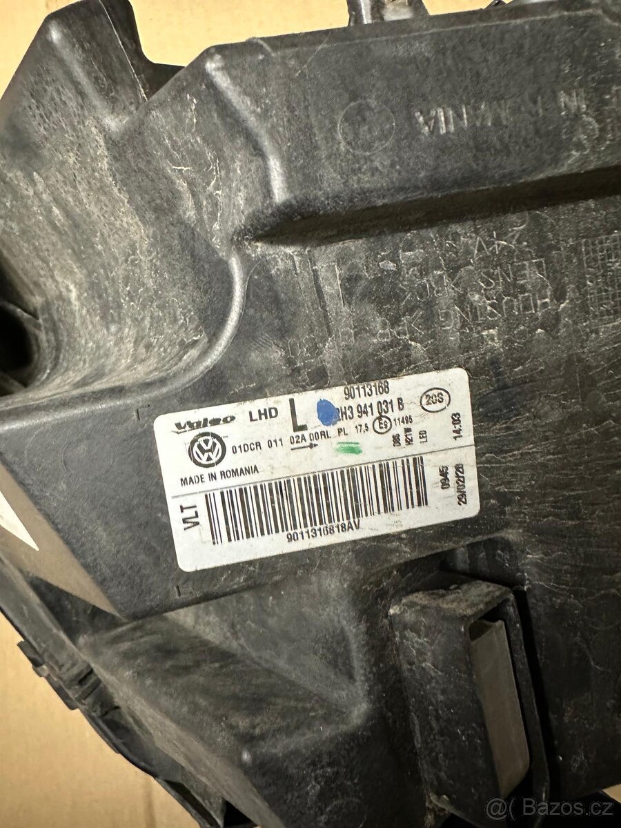 Amarok světlomet bixenon - 2