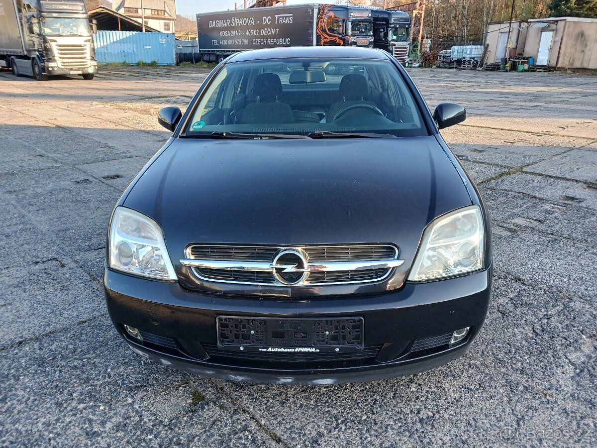 Opel Vectra C limuz. 2,2i automat 2006 1.majitel Eberspacher - 2