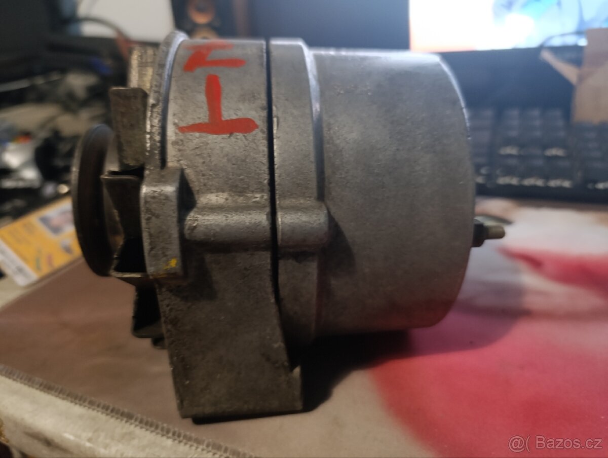 Škoda 105 120 130 Favorit Felicia alternátor - 2
