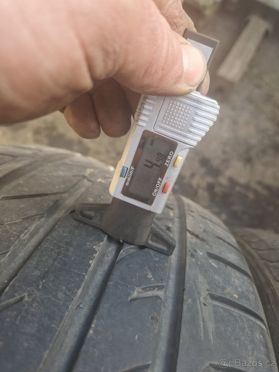 Letni pneu Sailun 255/50/19 - 2