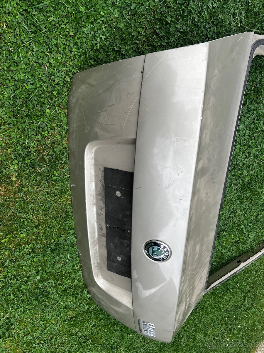 Dveře zavazadelníku Octavia 2 - 2