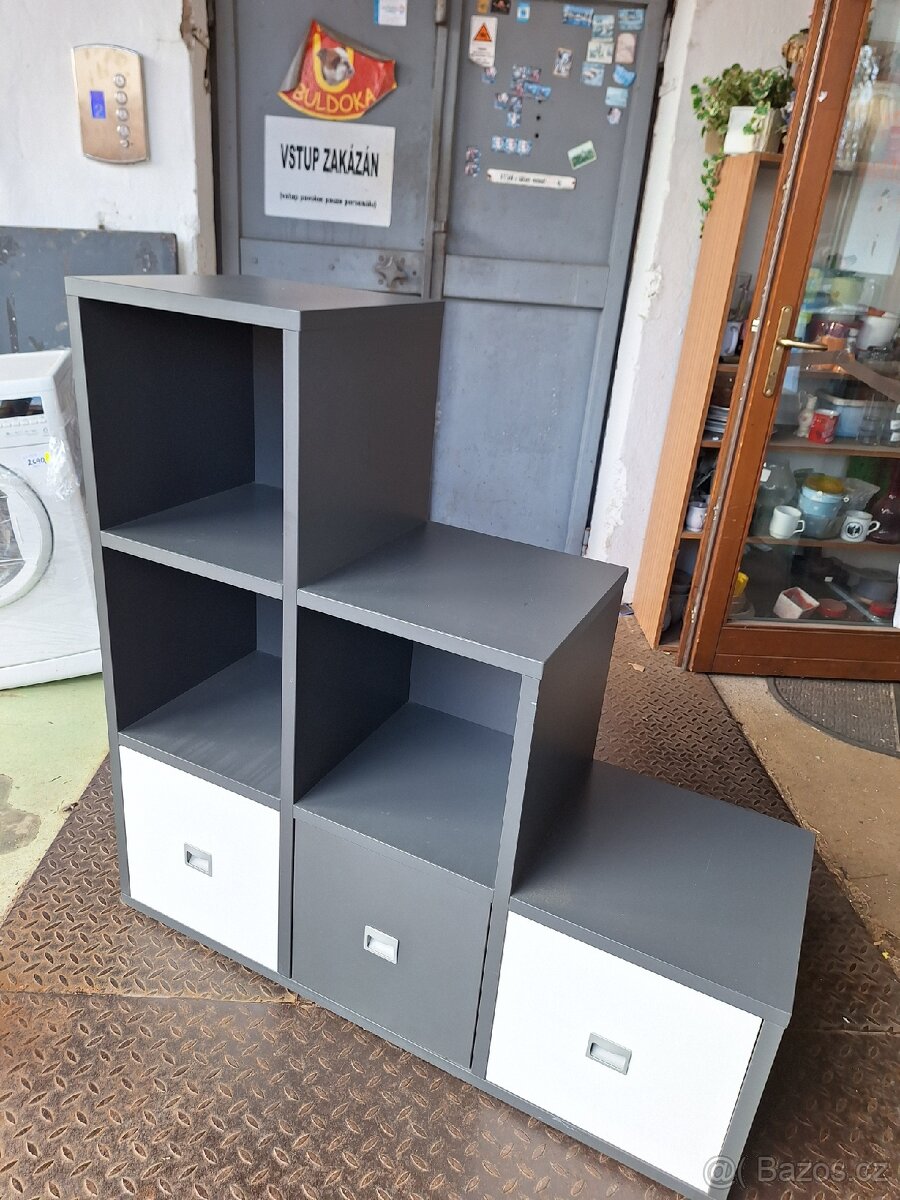 Regál se šuplíky - 2