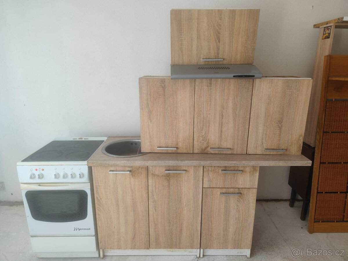 Kuchyňská linka se dřezem - 2