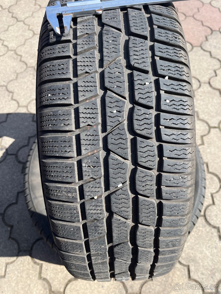 Zimní pneu 215/60/16 - 2