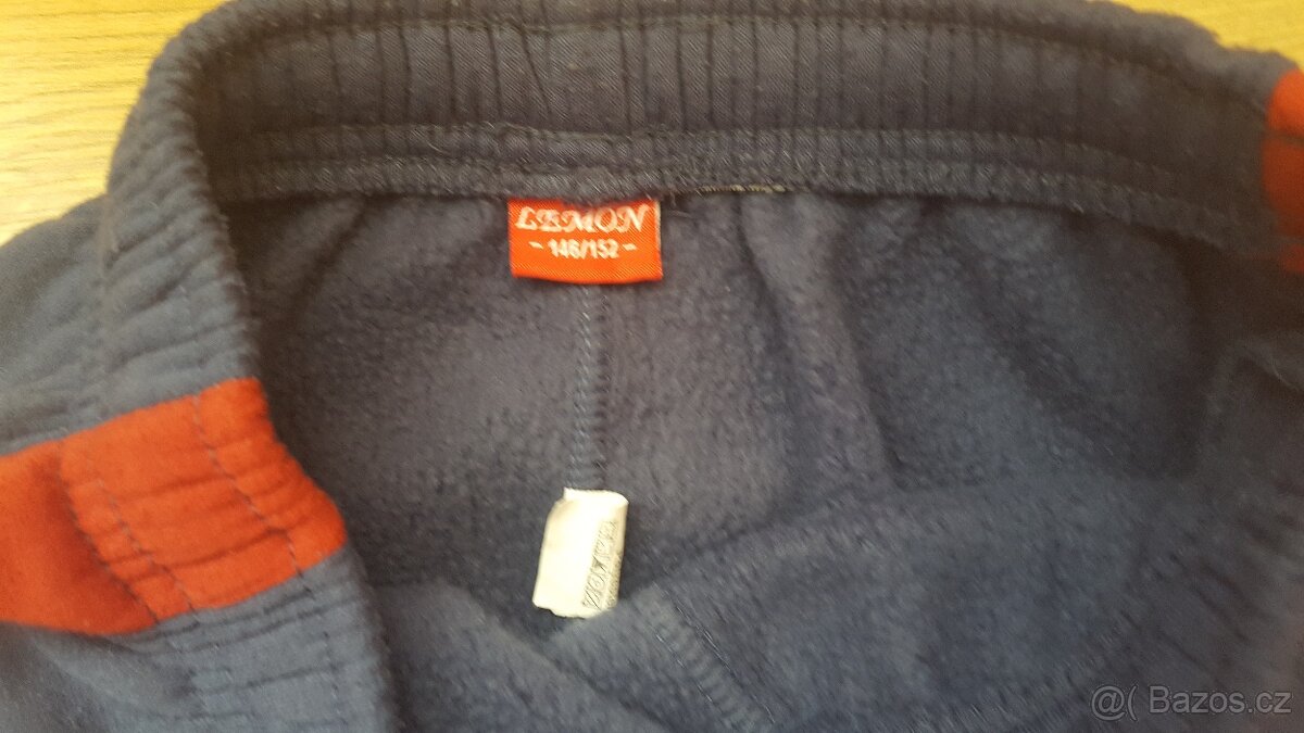 tepláky vel.146/152 - 2