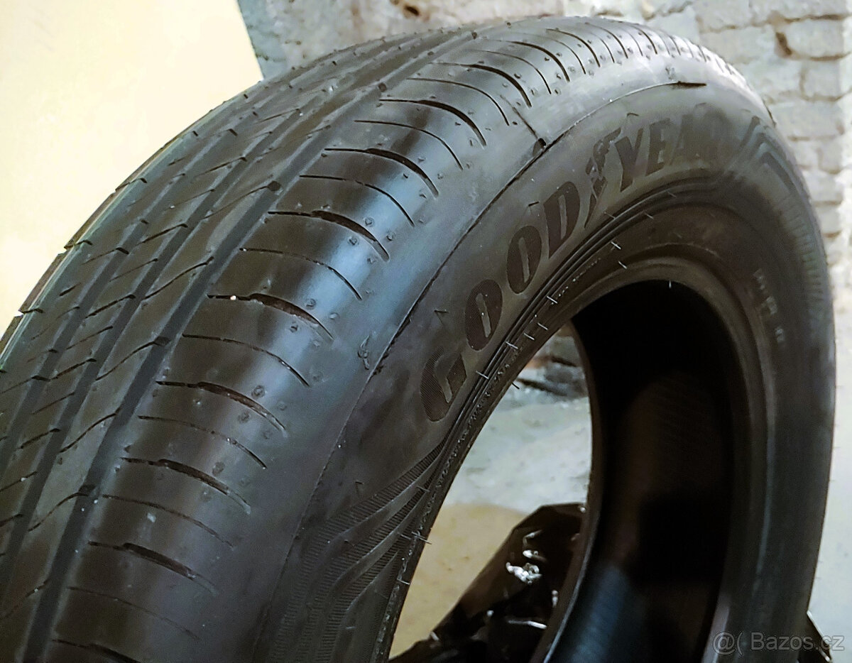 Sada letních pneu 215/65 R16 Goodyear EfficientGrip 2 - 2