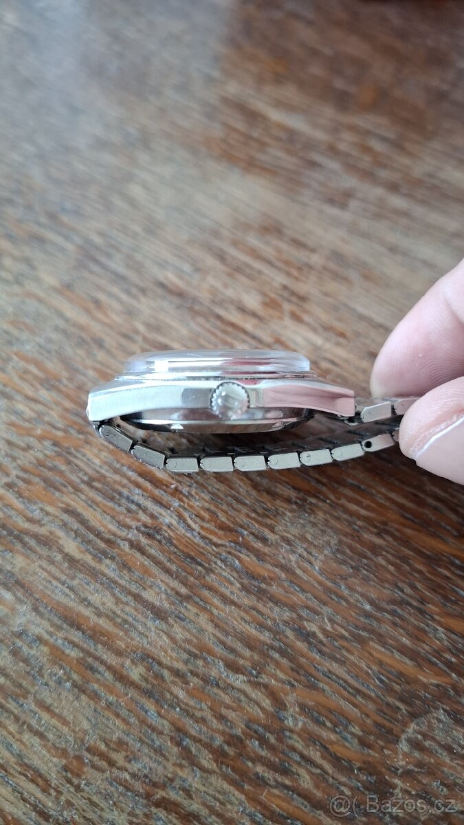 Vintage Bulova dual day automatic - 2