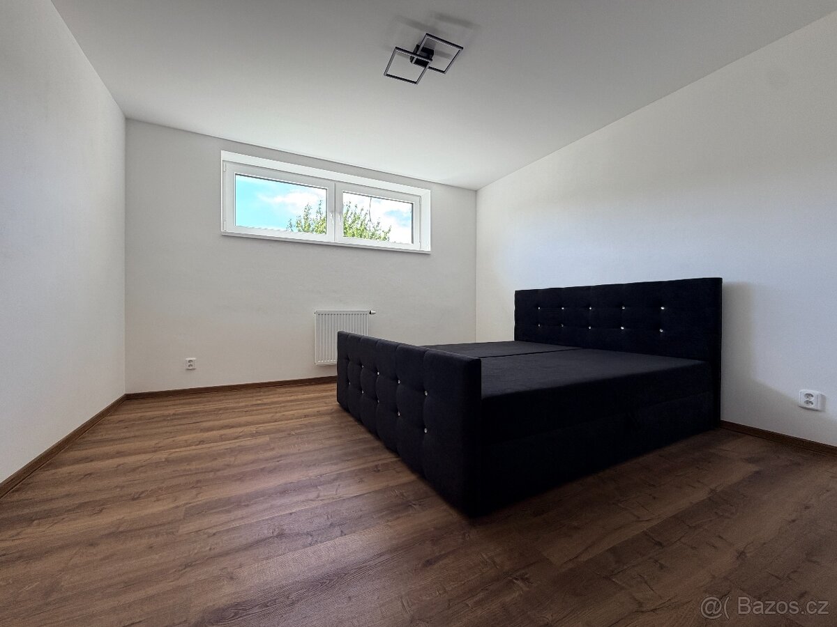 Pronájem 3+kk, 83m² Boleradice - 2