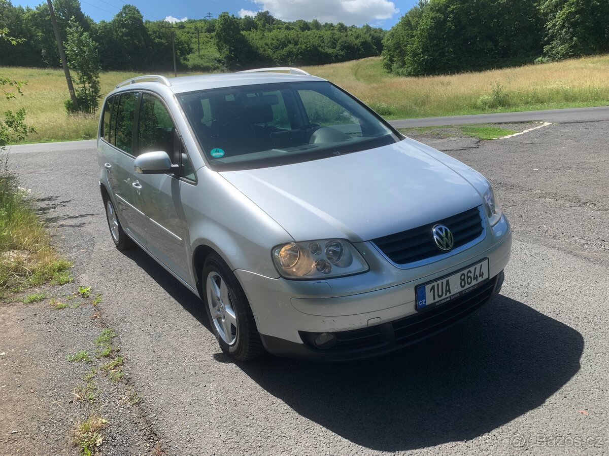 VW Touran 2.0 tdi DSG Highline - 2