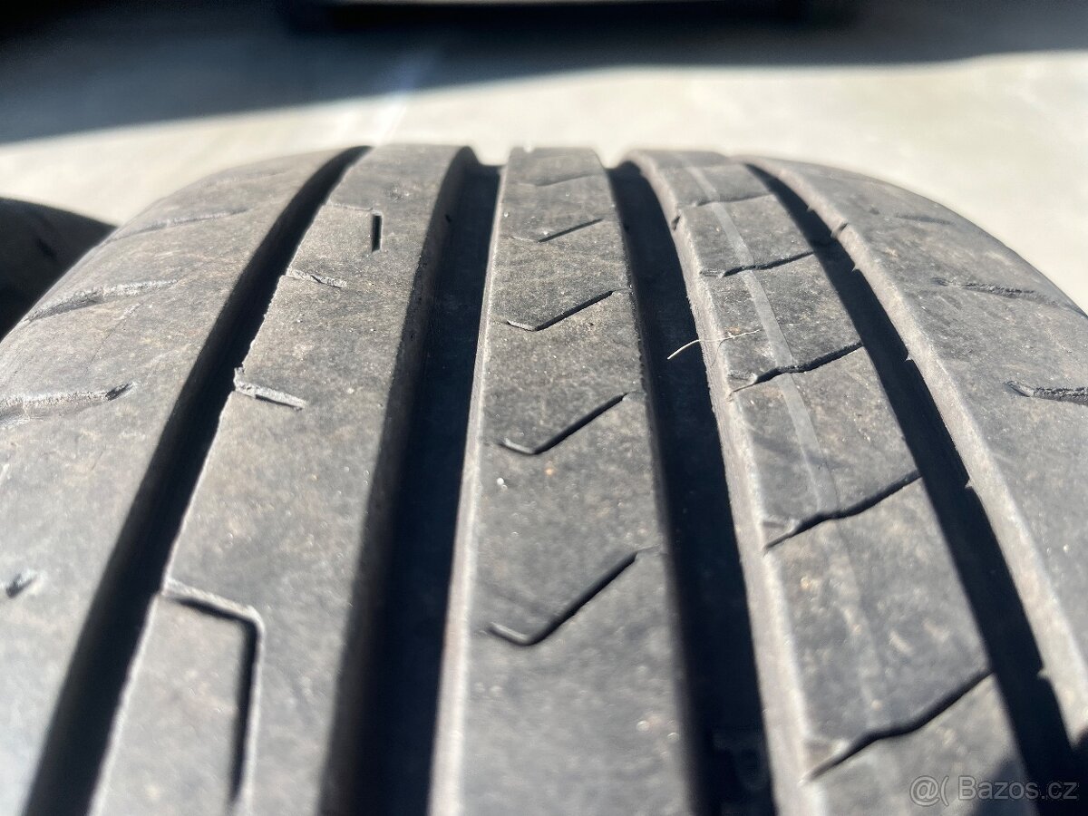 Letní pneu Continental 205/55R17 - 2