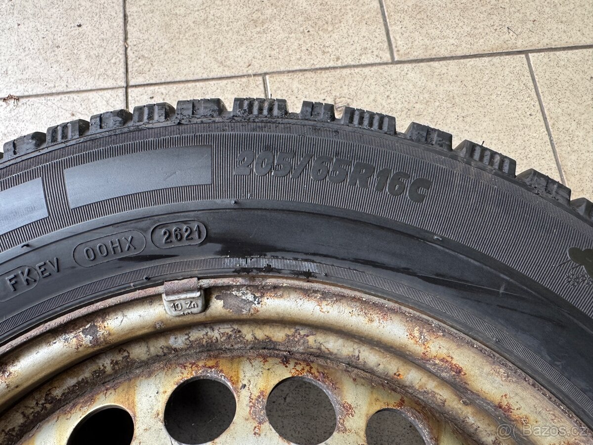 205/65 r16C zimni Michelin - 2