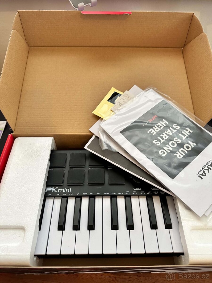 AKAI MPK Mini MK3 - 2