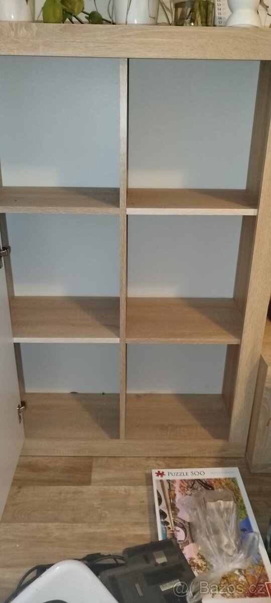 Šatní skříň a obývací stěna - 2