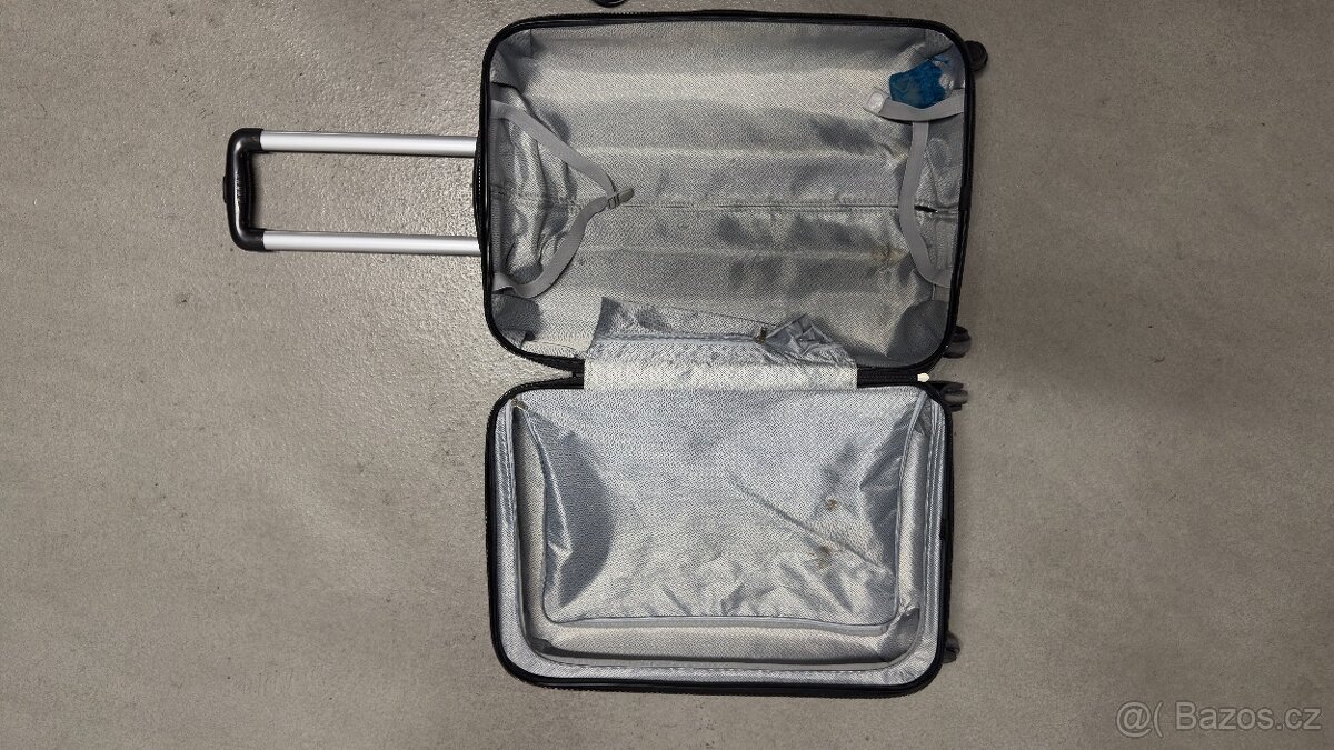 Odolný cestovní kufr - 2