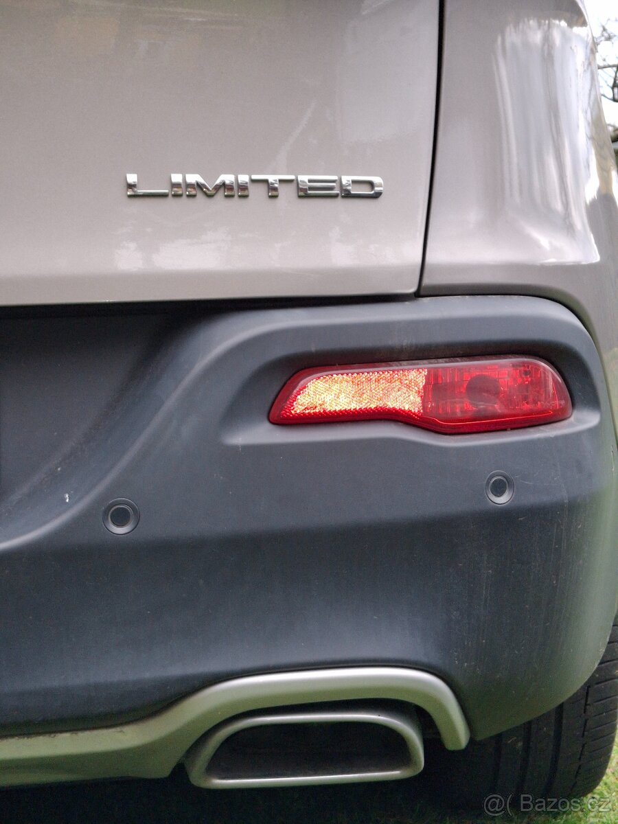 JEEP CHEROKEE 2.2 D, 4X4 nové Tažné - 2