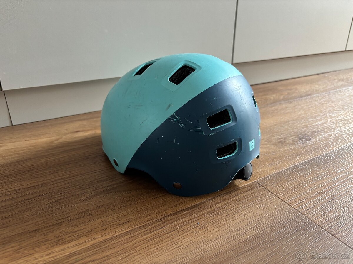 Decathlon detska prilba - 2