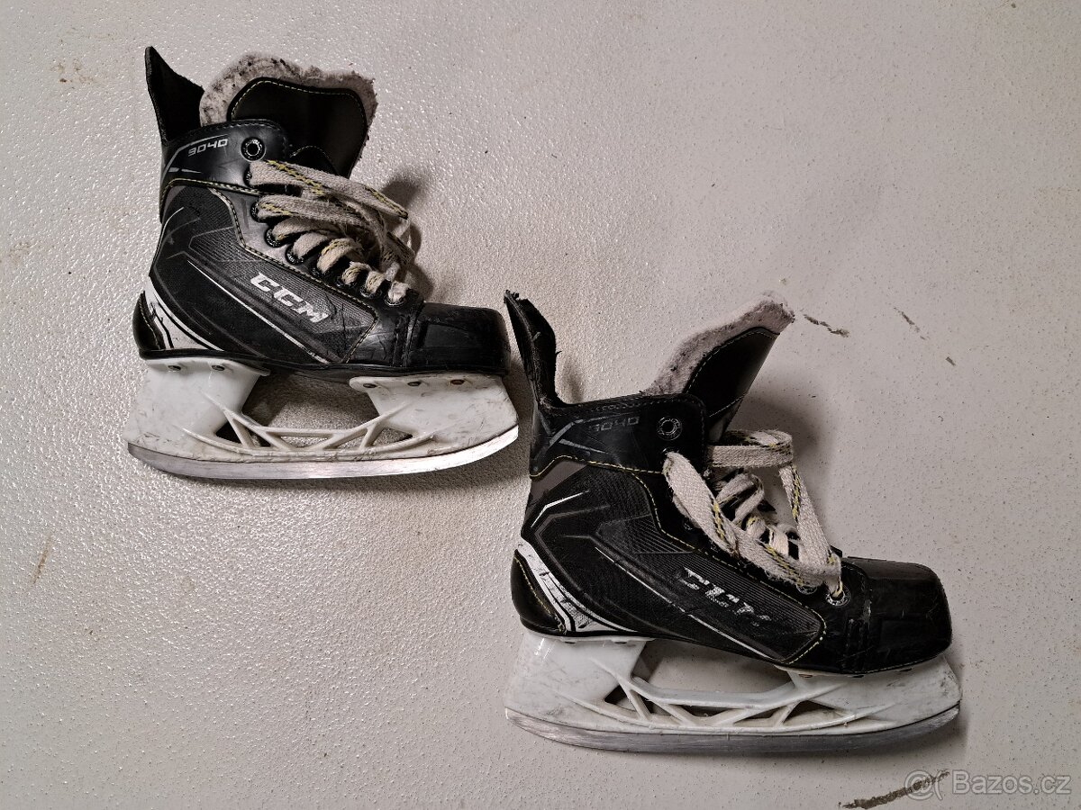 Brusle lední - CCM 9040, velikost 34 - 2