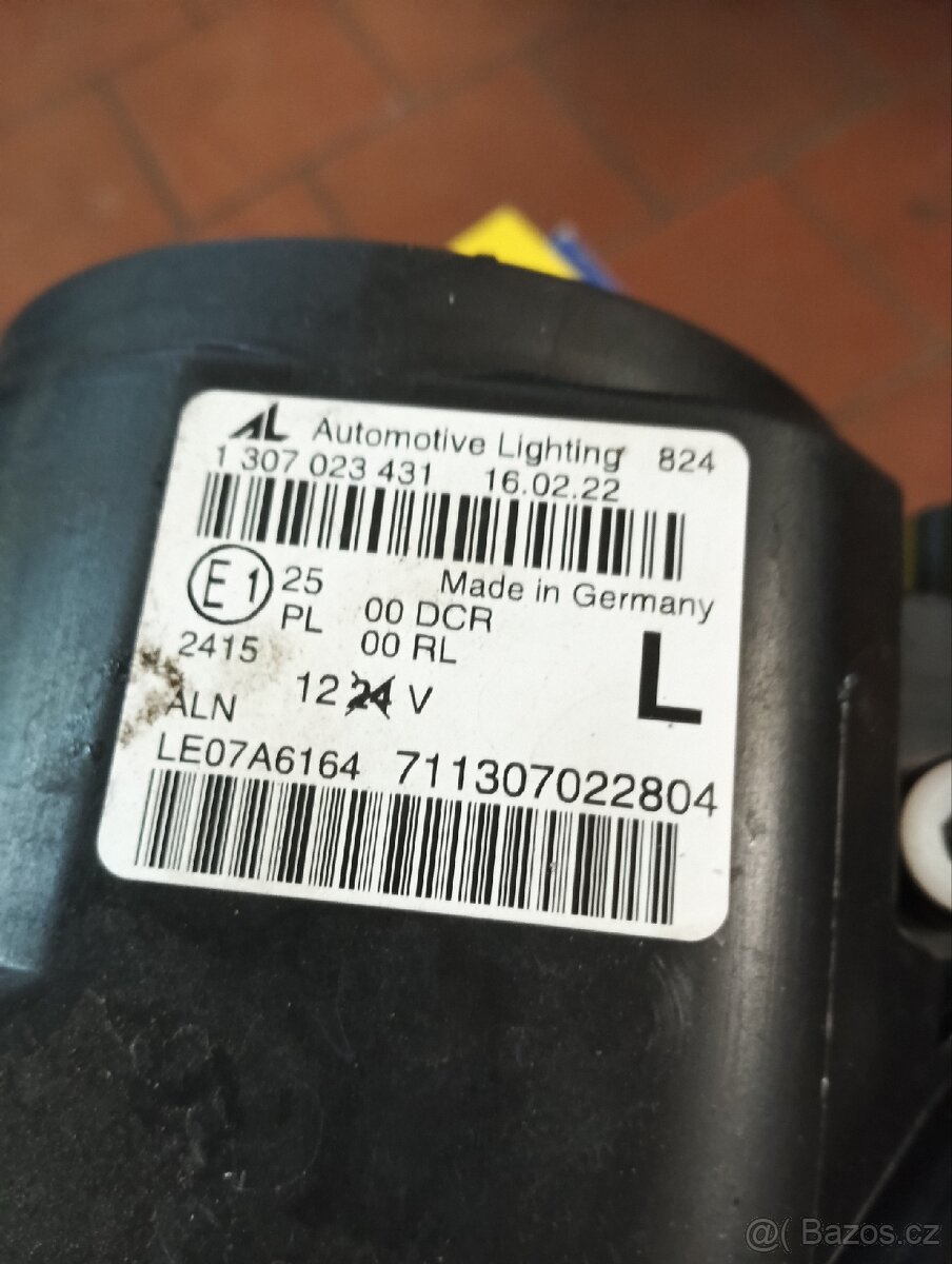 LEVÉ SVĚTLO AUDI A4 B8 XENON - 2