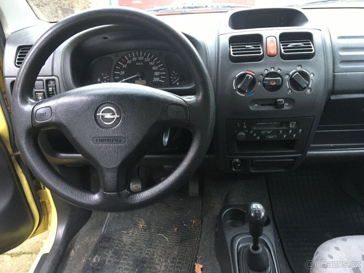 Opel Agila - 2