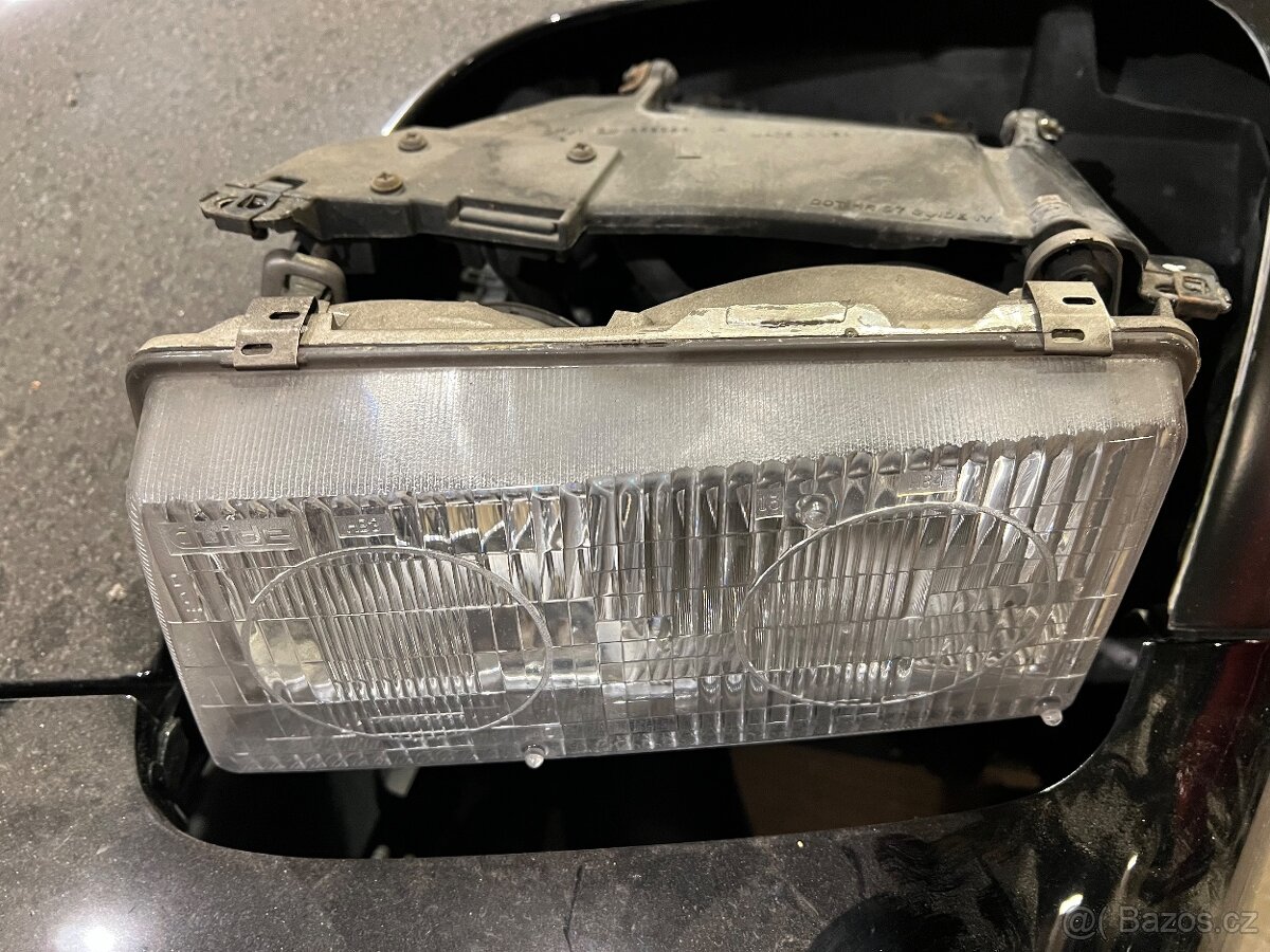 Corvette c5 / z06 OEM hlavní světlomety - 2